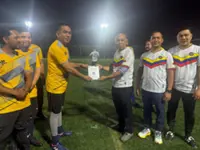 Sentul police, crime journalists score a goal for camaraderie in friendly football match