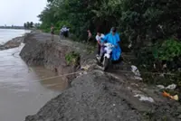 Erosion of Ngawen River in Myanmar poses challenges for transportation and flow of goods between Ingapur and Nyaungshwe