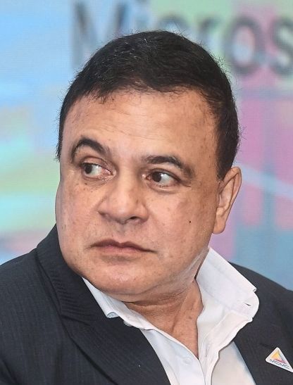 Fernandez: Public consultation should be practised for all development order applications.