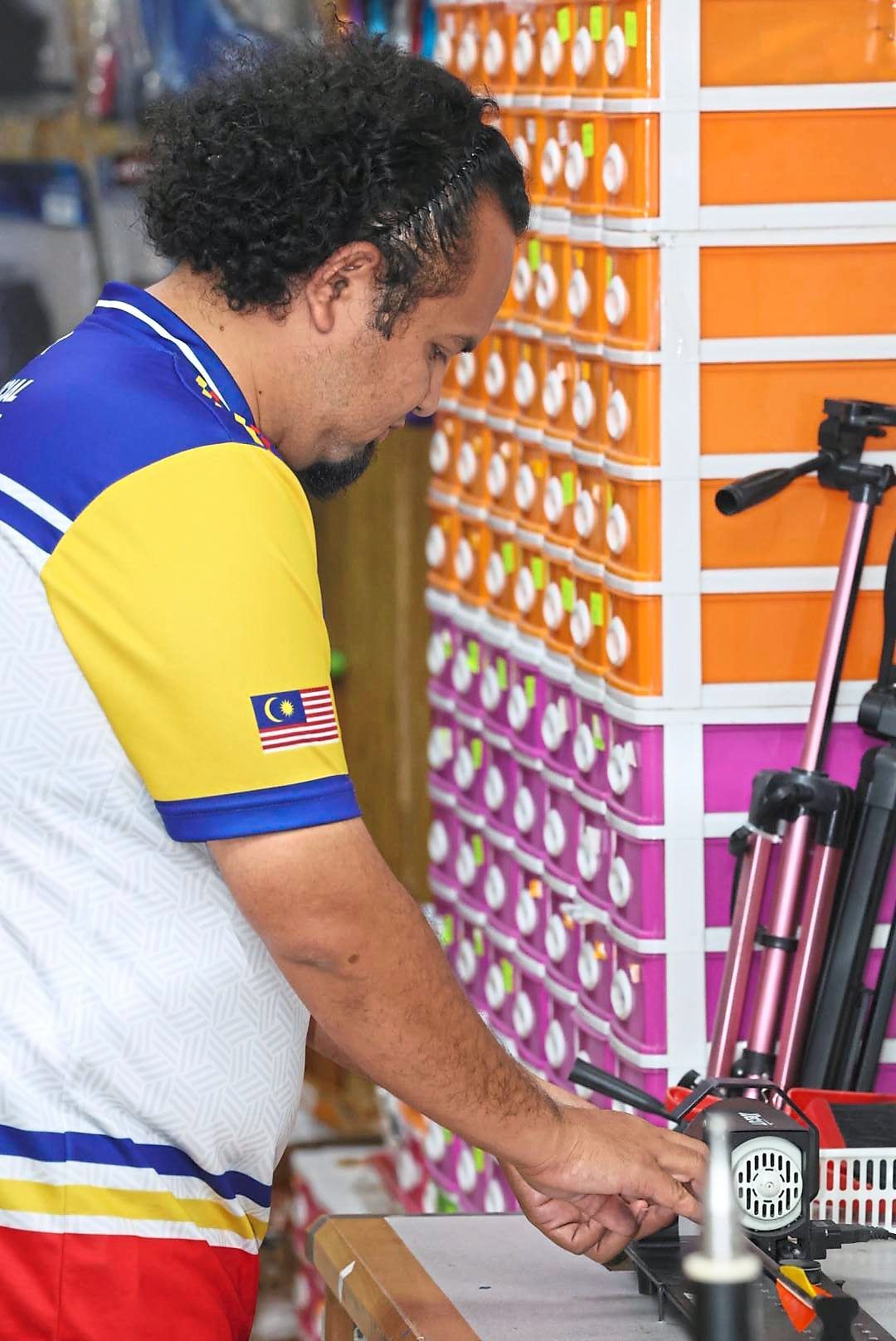 Arrow-cutting services are provided at the pro shop.