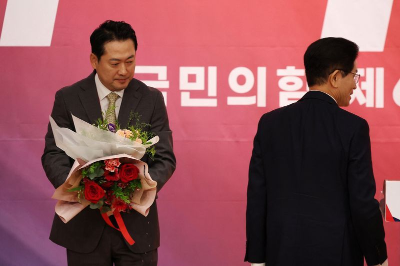 Jang Dong-hyeok, zaveznik odstavljenega predsednika Yoon Suk Yeola, izvoljen za novega voditelja PPP v Južni Koreji