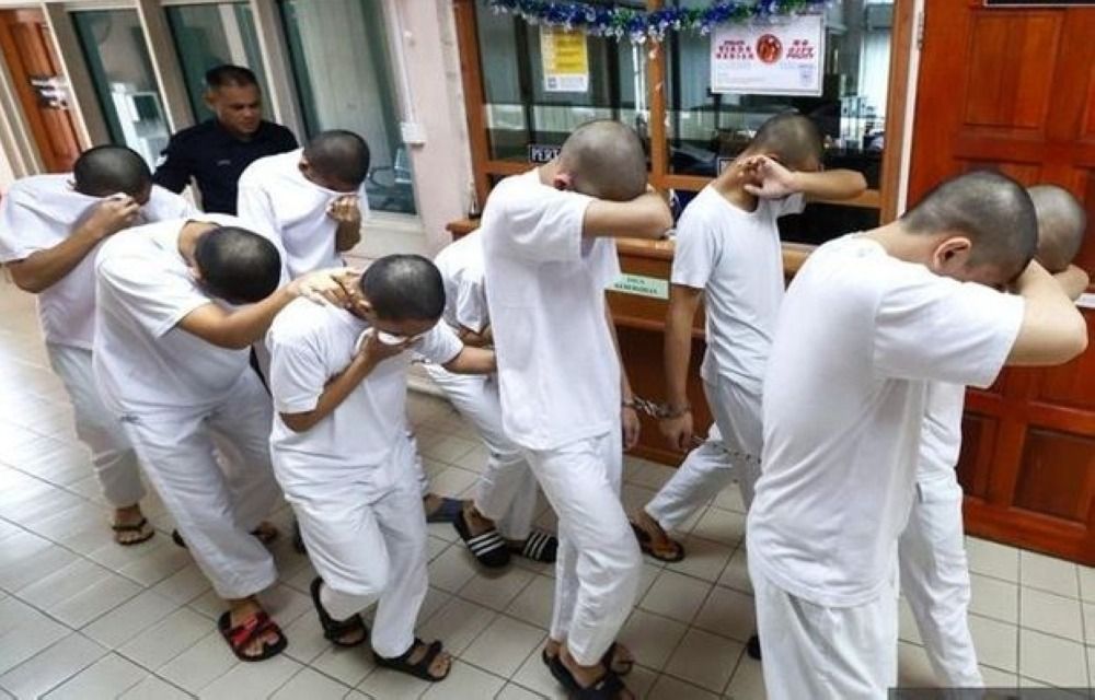 Malezijski študent obsojen na dosmrtni zapor, 12 mladoletnikov pa pridržanih zaradi umora