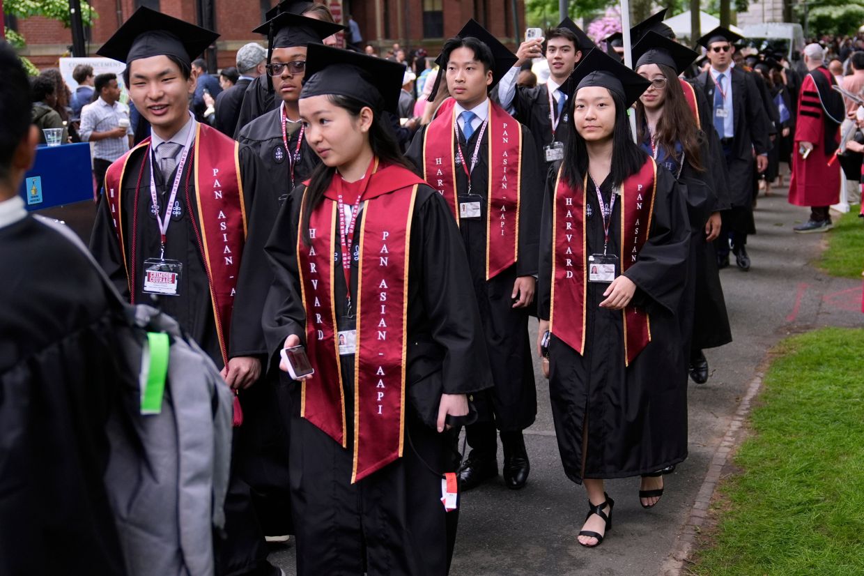 Trump says he will allow 600,000 Chinese to study in US – double current ...