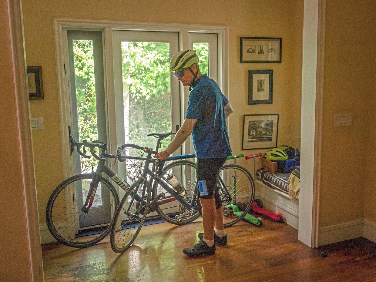 Kieschnick at his home on Hamilton Avenue, which is bound on three sides by properties owned by Zuckerberg. 