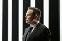 Musk accuses SEC of overreach, seeks to end lawsuit over Twitter stake