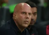 Soccer-Liverpool coach Slot coy on Isak transfer as deadline looms