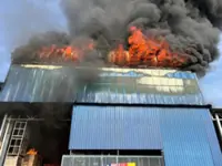 Factory fire engulfs Taman Perindustrian Batu Caves premises
