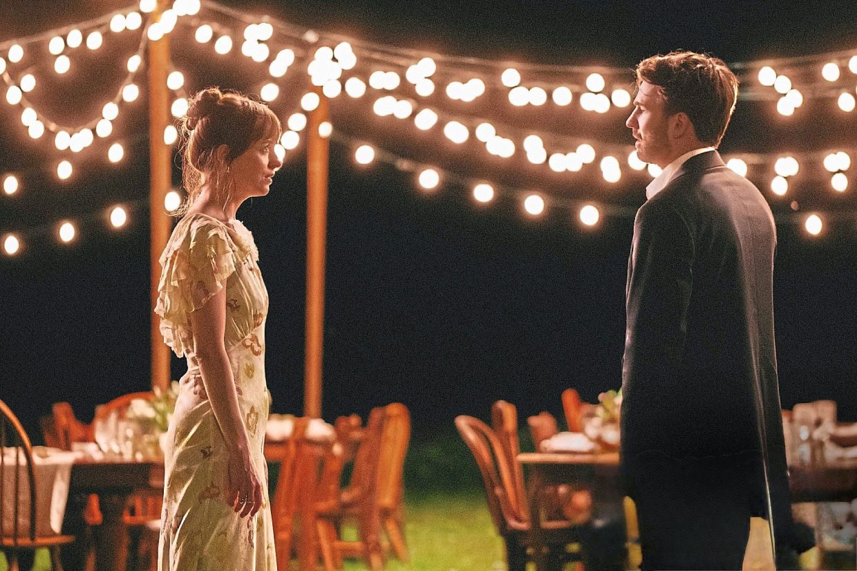 Come on, Dakota, you're going to choose that stretchy guy over Captain America?