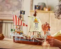 The Toy Box: Brick pirates ahoy, and Demon Hunters pop