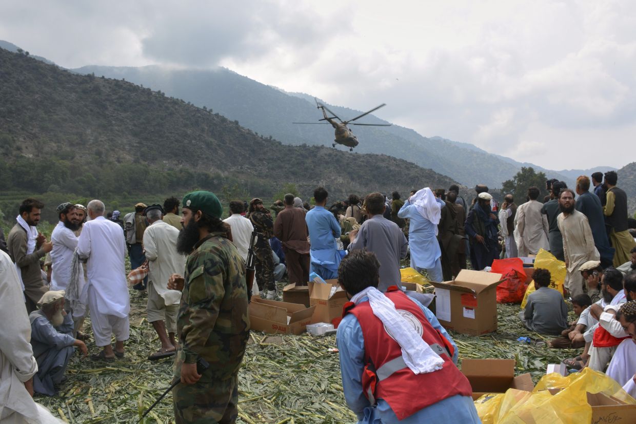 Zahl der Todesopfer durch Erdbeben in Afghanistan steigt auf 812