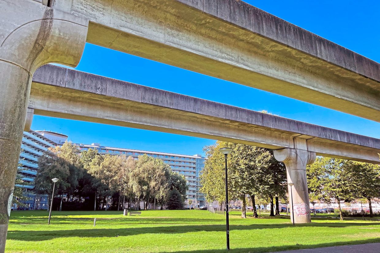 Follow the rail track to explore unknown parts of the city.