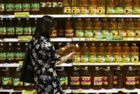 Mini market director fined for selling cooking oil above set price