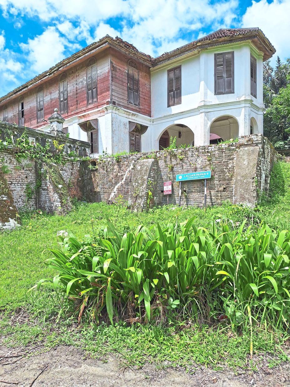 The Rumah Besar Raja Billah in Papan.
