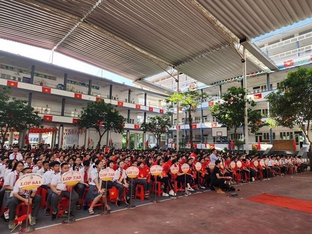 President Luong Cuong encourages students to pursue their dreams, study diligently, and become patriotic, responsible, and compassionate citizens - driven by a bold vision for a prosperous and joyful Vietnam. - Photo: Anh Tuan