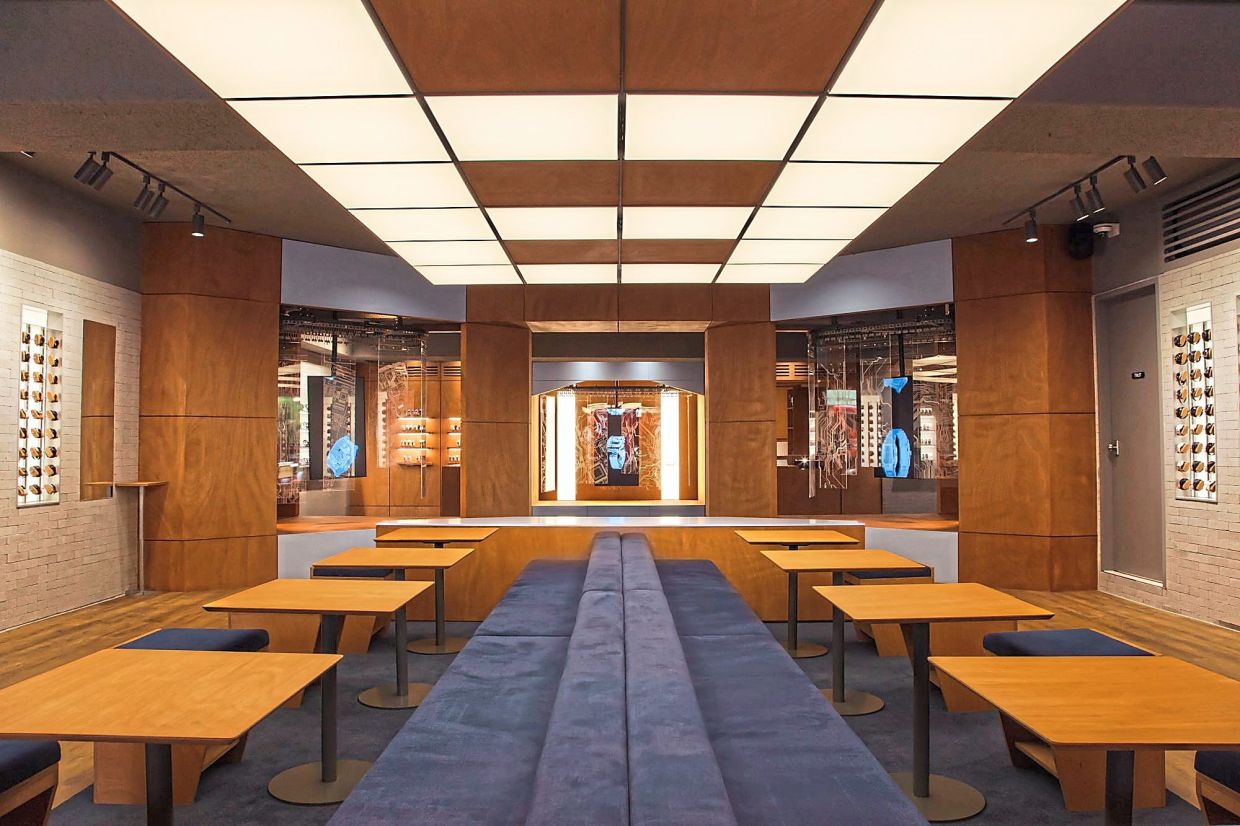 Inside the hybrid store.