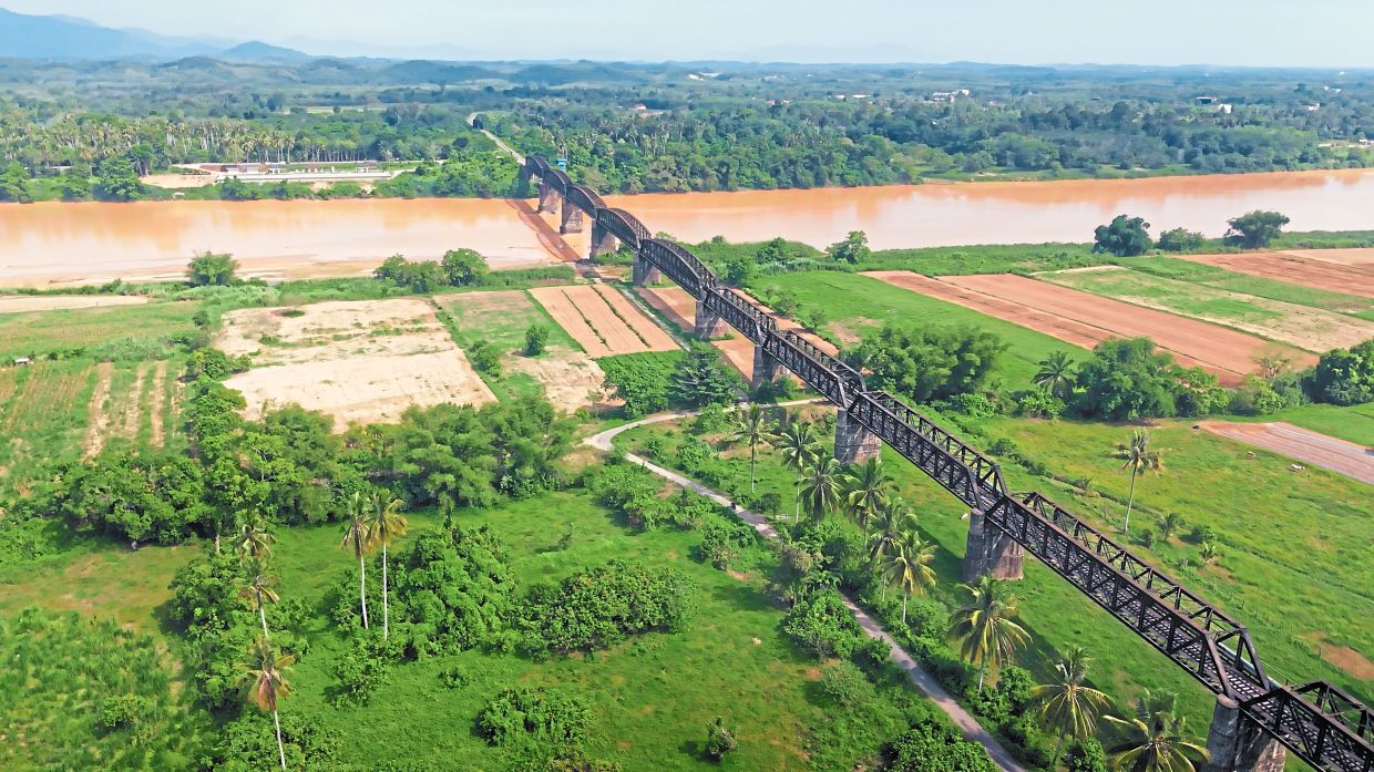 Kelantan's Machang is home to the country's second oldest railway bridge.