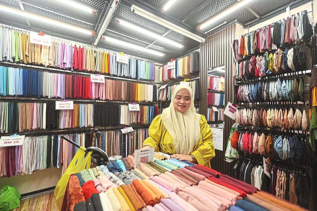 Intan Nur Hidaya says the complex is more systematic and organised, while the huge ceiling fans keep the place cool.
