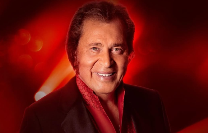 Singer Engelbert Humperdinck, 89, on touring after wife's death: 'She's  watching over me' | The Star