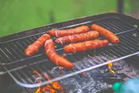 A boxing match will decide Germany's oldest bratwurst joint