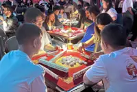 Mahjong nights draw young crowds to bars and restaurants in California