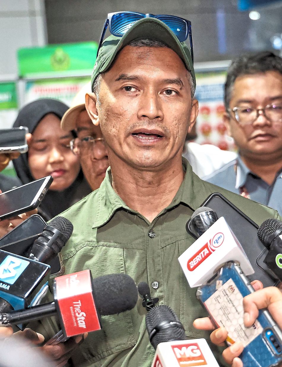 AKPS director-genrral Comm Datuk Seri Mohd Shuhaily Mohd Zain