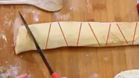 An incredible feat as Hamburg bakers set record with 10-metre-long cinnamon pastry