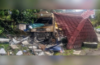 Trailer crashes into Felda Kechau 8 auxiliary police post, driver, auxiliary policeman injured