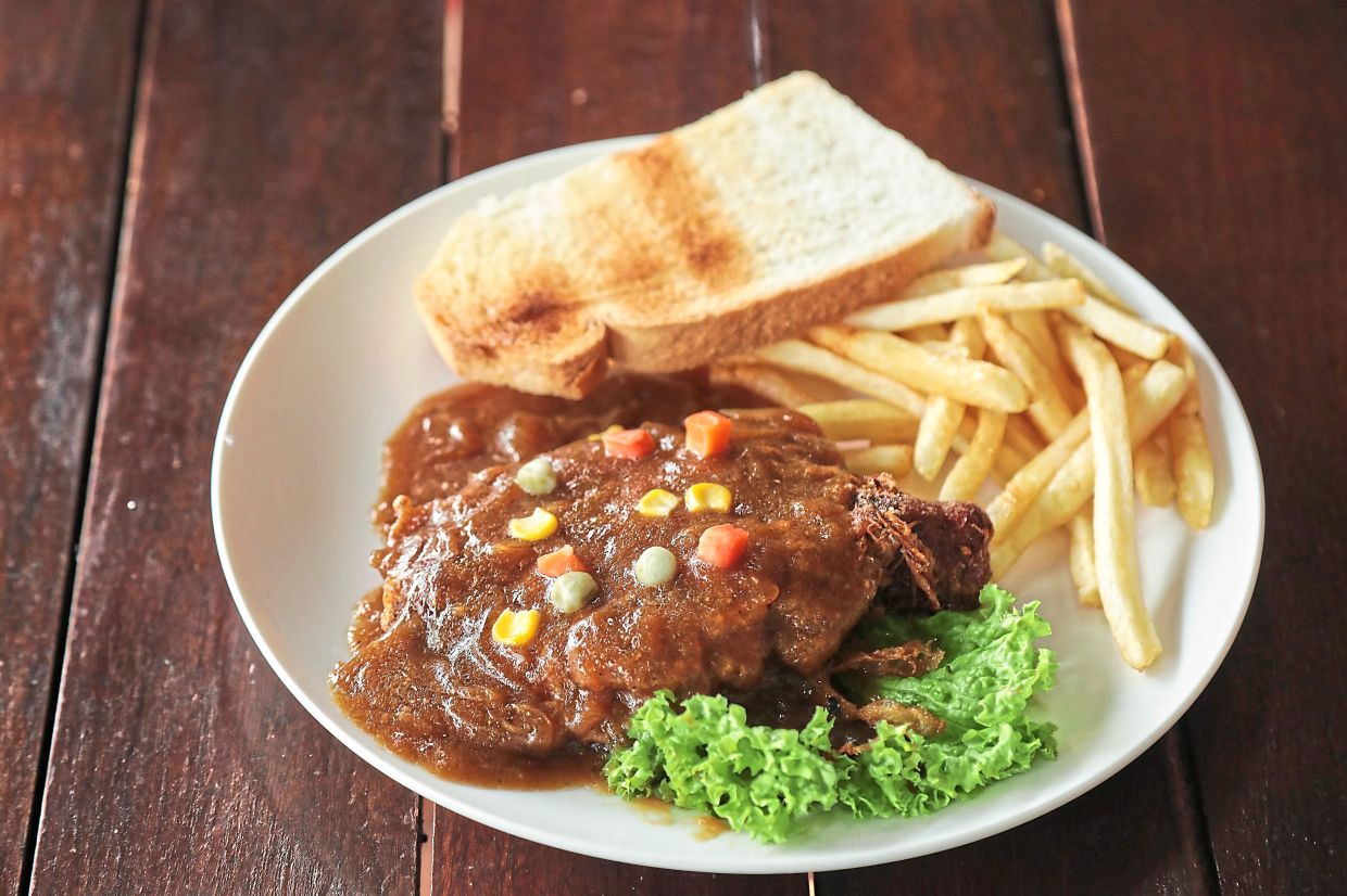 Hainanese Chicken Chop suitable for children.