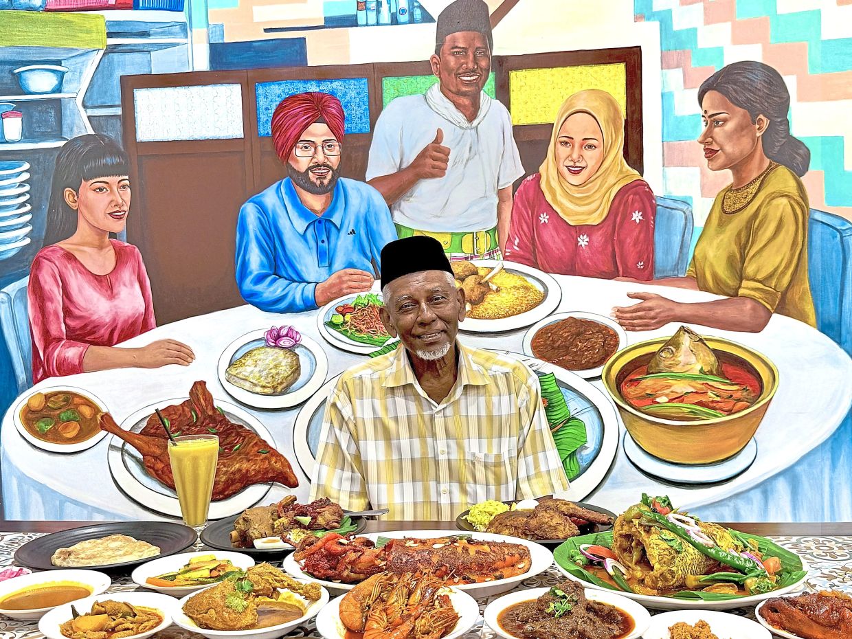 Hameediyah is the oldest nasi kandar restaurant in Penang and its dynastic legacy has been maintained by sixth-generation owner Ahamed.