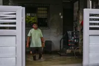 Philippines 'ghost' flood projects leave residents stranded