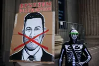 Republican Ted Cruz compares FCC chair to mob boss for threats against US broadcasters