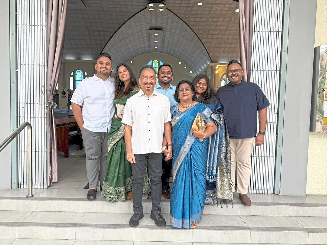 Jerard (centre) with his family. Photo: JERARD GOPAKUMAR K