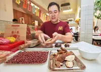 Healthy profile for the mooncake