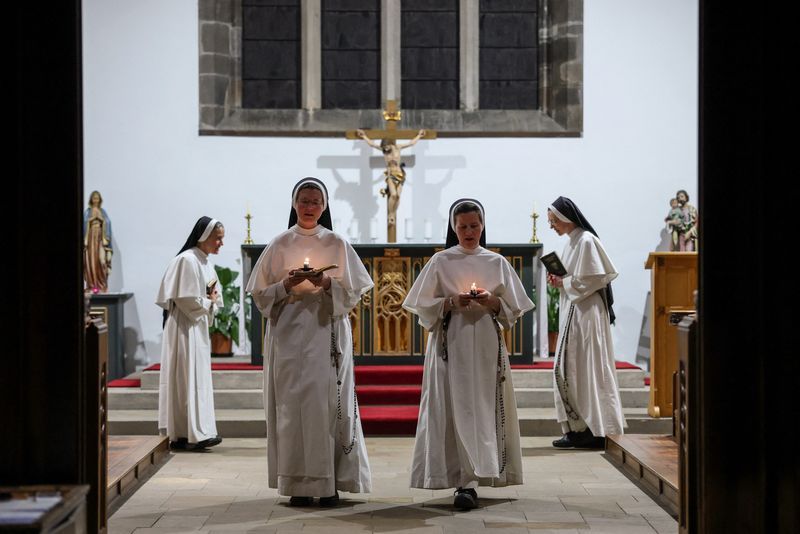 Scottish Convent: Find Faith & Experience Monastery Life Scottish Convent: Find Faith & Experience Monastery Life
