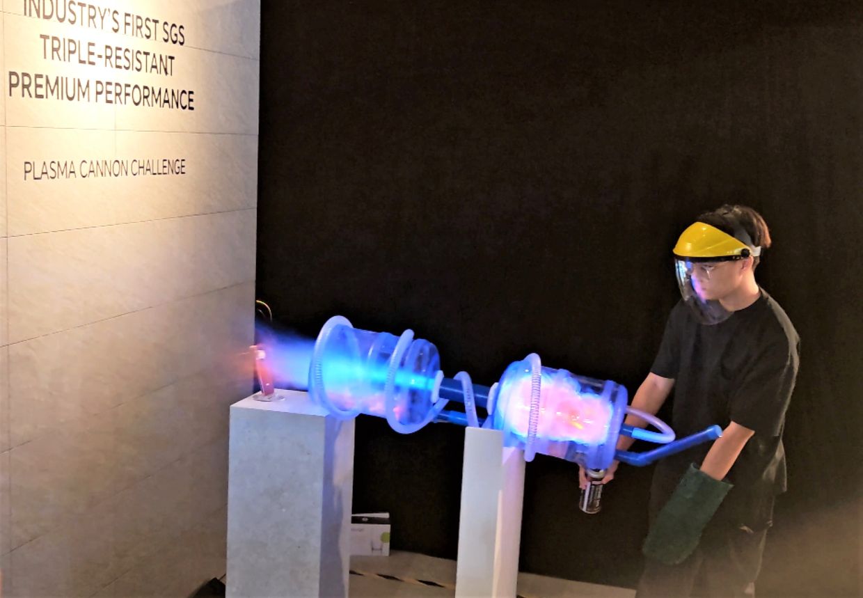 A custom plasma cannon blasted the HONOR X9d with extreme heat and pressure—yet the phone stayed fully functional and unscathed.