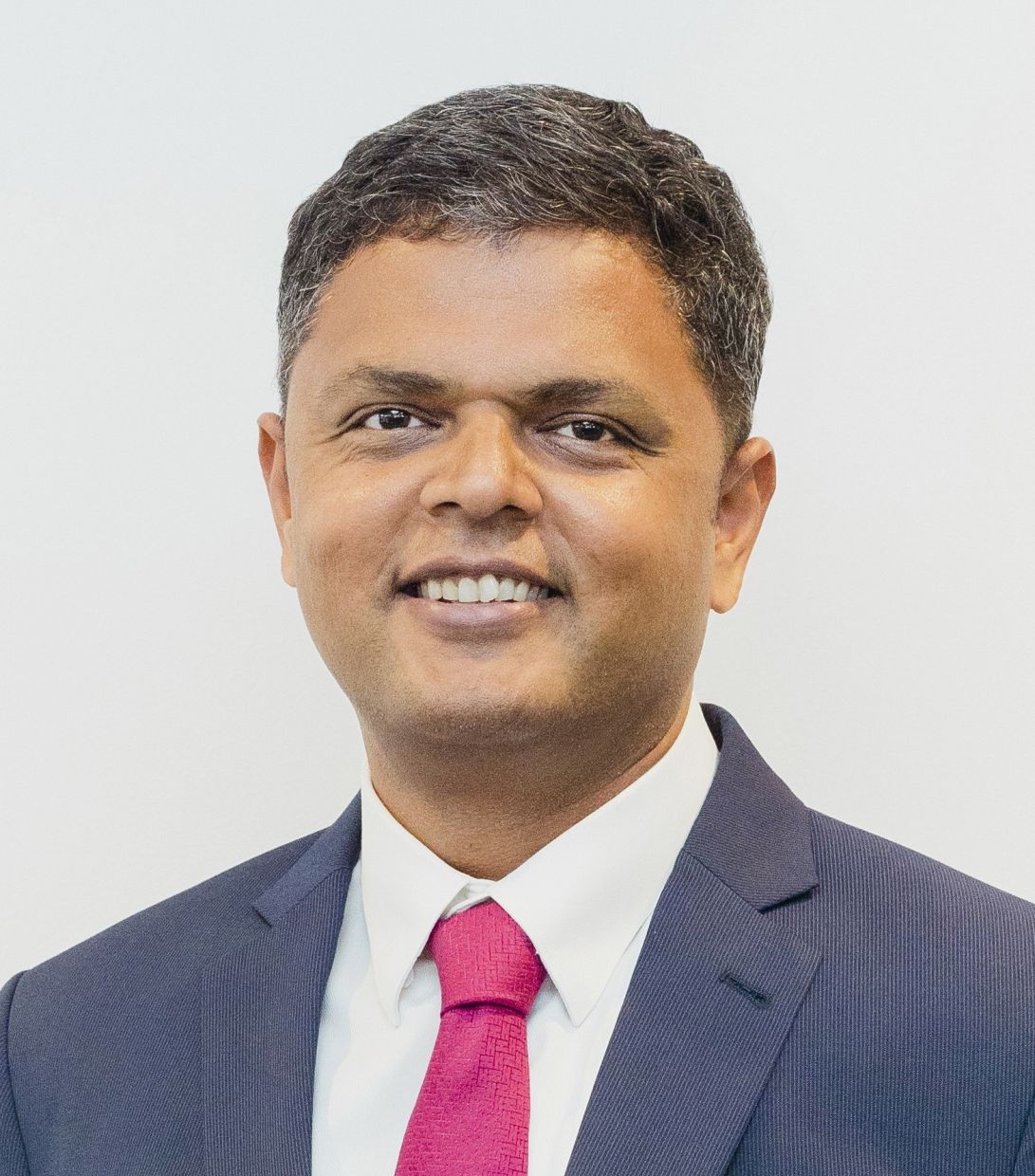 Abhishek Srivastava is principal atArthur D. Little (ADL) South-East Asia, wherehe leads the ADL’s TIME practice across theregion. He advises clients on go-to-marketand portfolio strategy, commercial and regulatorystrategy, commercial due diligence,and the business impact of emerging techno-commercial trends (including CPaaS, AIand digital transformation), with sectorexperience spanning telecom, automotiveand healthcare.