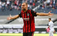 Soccer-Dutch striker Dost retires two years after cardiac arrest on the pitch