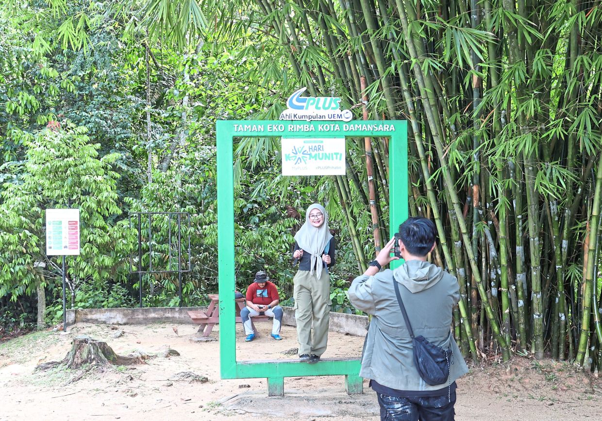  Photo booth at Kota Damansara Community Forest Reserve.