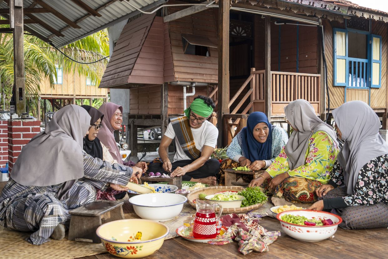 Live like a local in Selangor, where travellers can mingle with communities, taste authentic food and stay with host families.