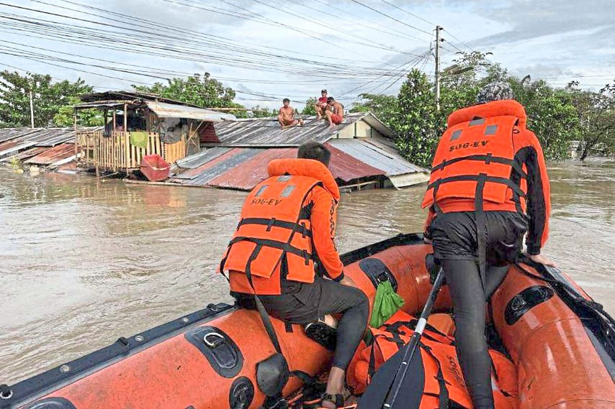 Bualoi leaves behind death and destruction | The Star