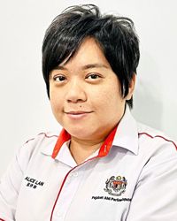 Lan: DBKL is looking to let scrap metal dealers handle disposal of abandoned cars.