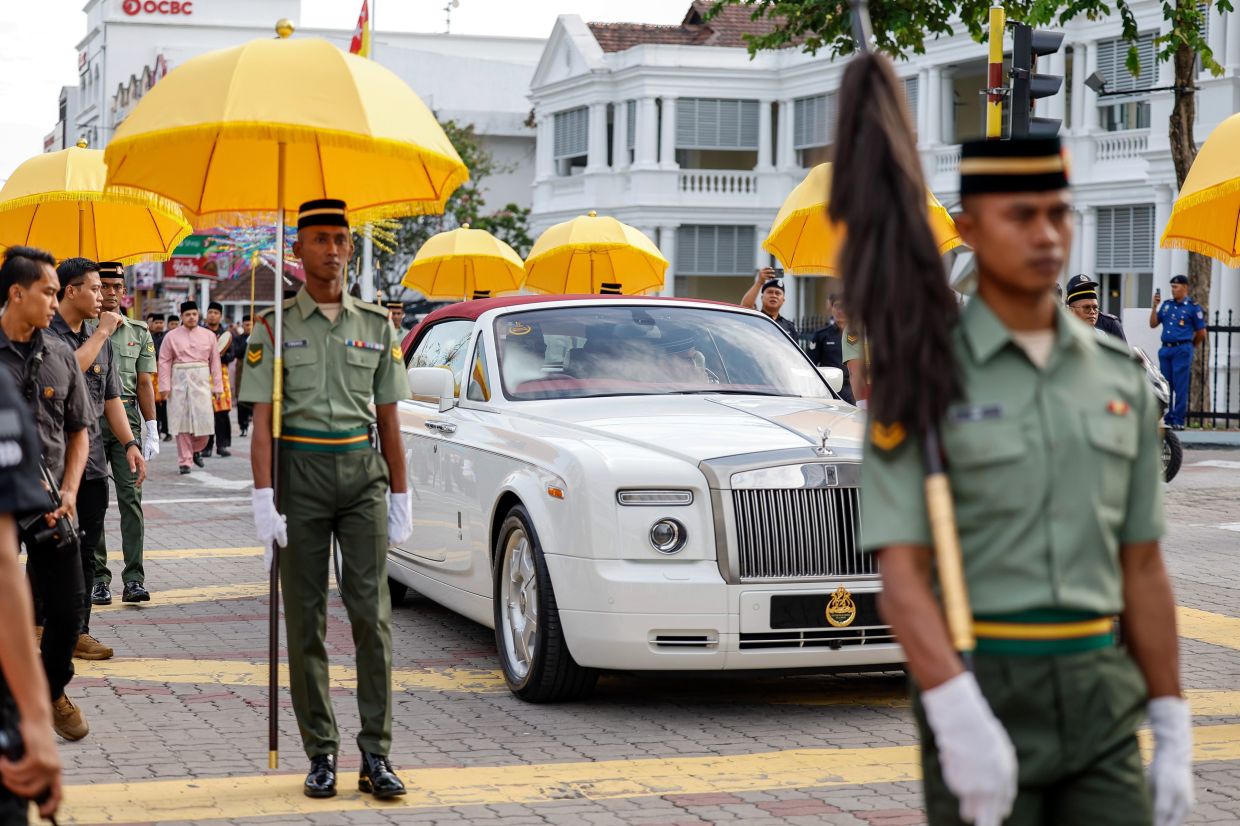 Tengku Amir Shah presides over royal wedding procession rehearsal