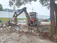 Lembah Subang traders left in limbo