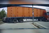 QuickCheck: Did a lorry hit a parked car while attempting a U-turn in Sungai Buloh?