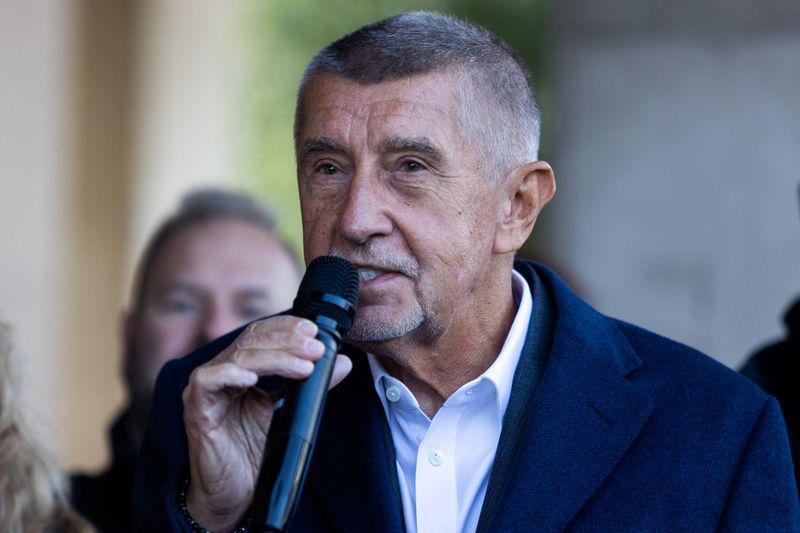 Czech billioniare Babis faces balancing act if returned to power 1 3548016