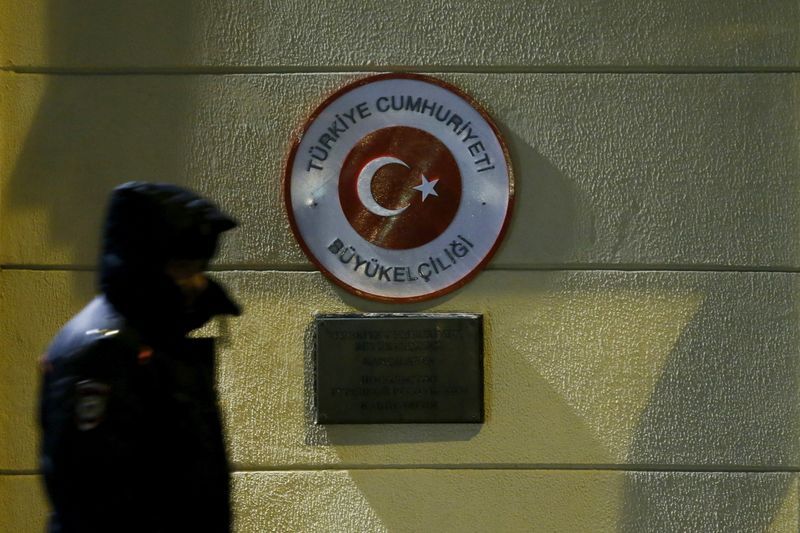 Ruska kršitev zračnega prostora zveze NATO spominja na turško odločitev pred 10 leti