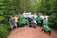 Students plant 52 mangrove saplings at Sulaman Lake Forest Reserve