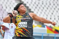 No whale of a problem as student-athlete Jonah seeks giant throw in Bangkok