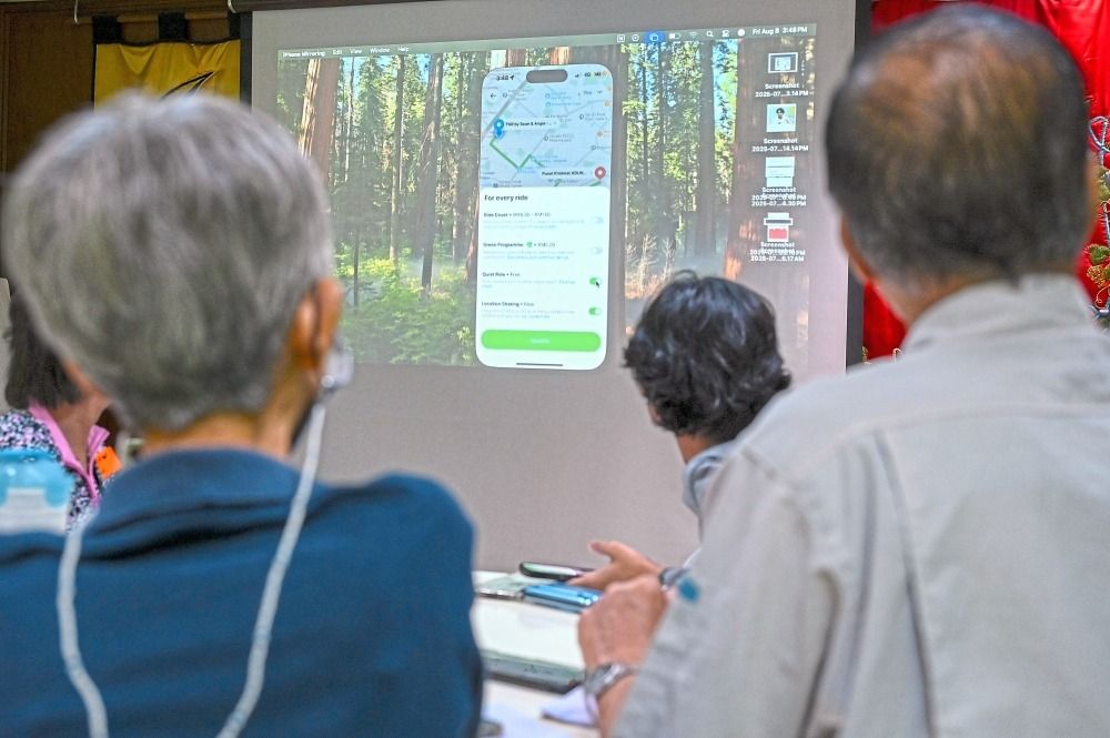 SS2 digital literacy classes for senior citizens prioritise everyday uses such as WhatsApp, ride hailing, food delivery as well as financial and government services.