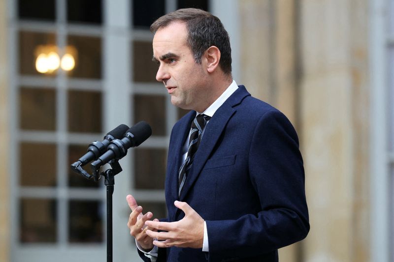 French PM plans new tax on people earning over 250,000 euros a year, Les Echos says